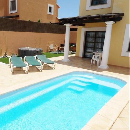 Villas Brujula Company คอร์ราเลโฮ ภายนอก รูปภาพ