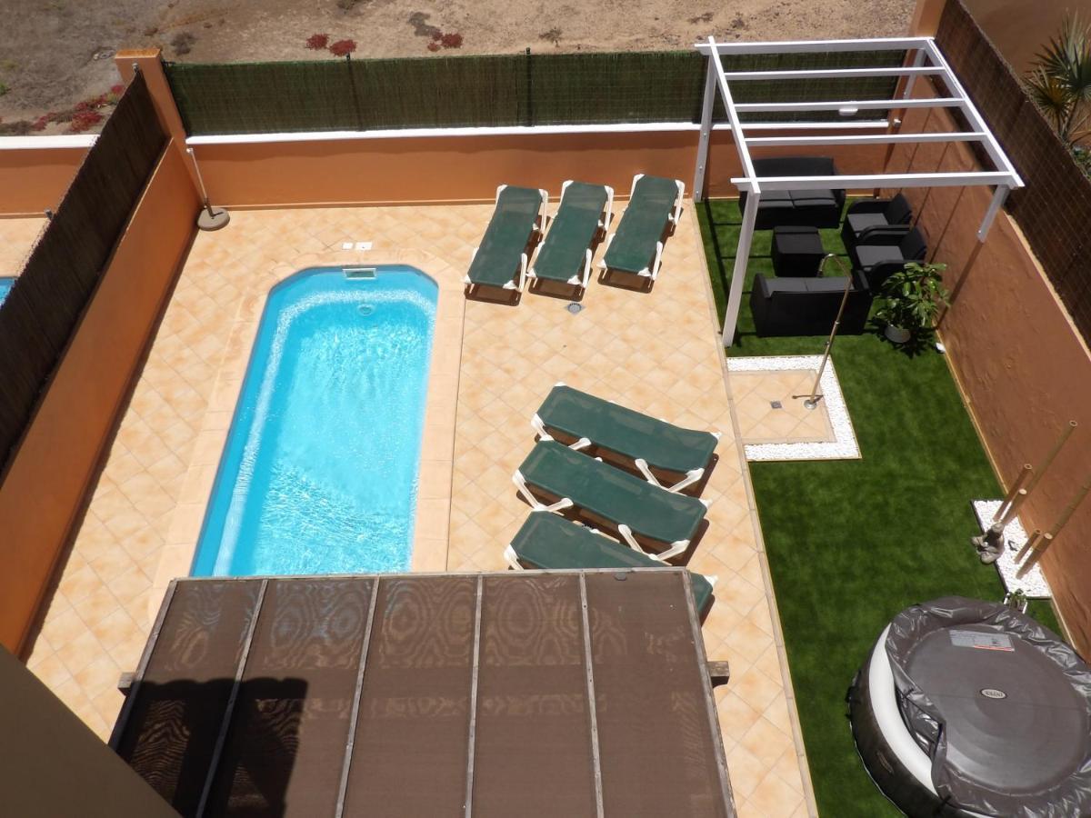 Villas Brujula Company คอร์ราเลโฮ ภายนอก รูปภาพ