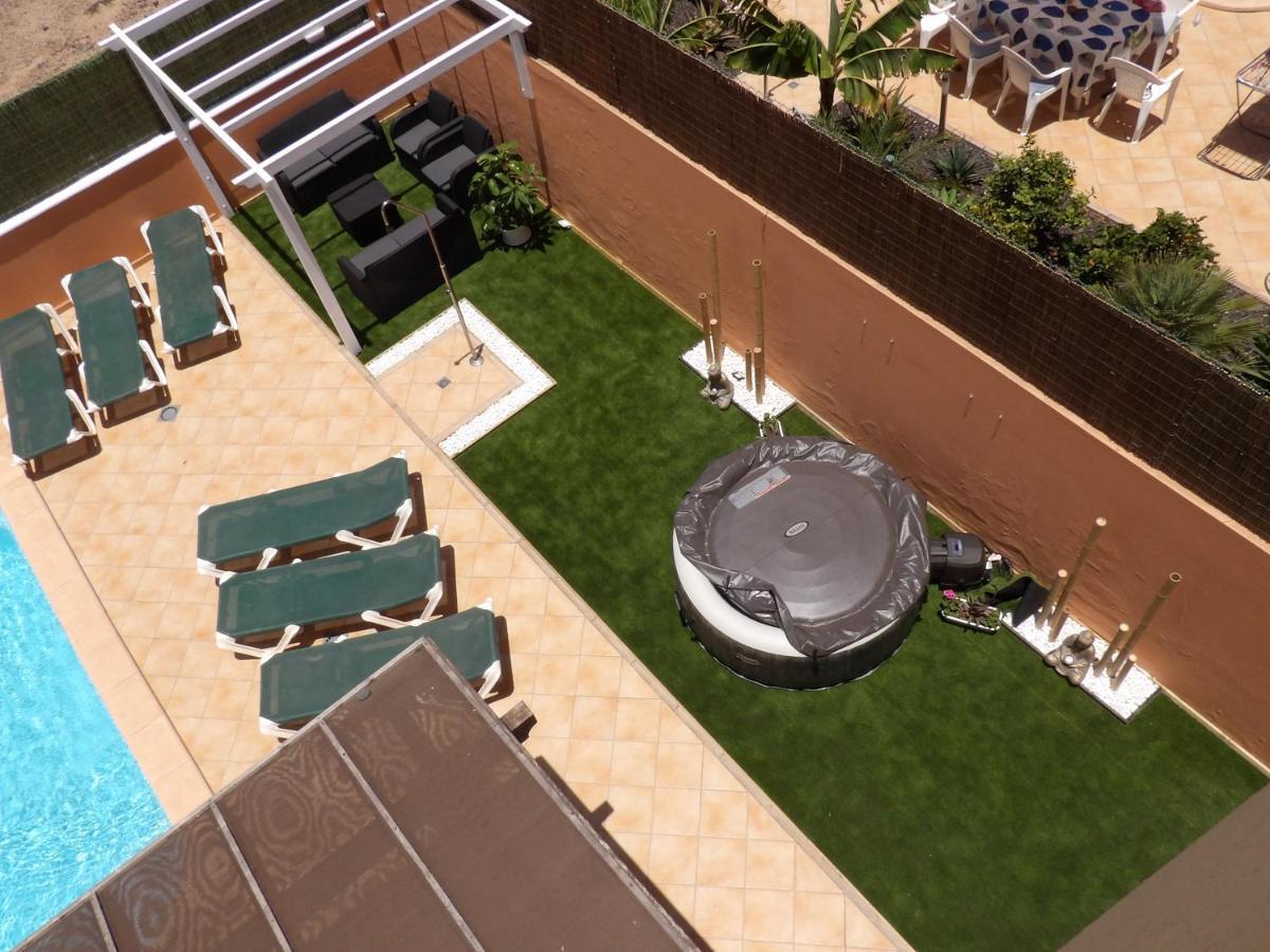 Villas Brujula Company คอร์ราเลโฮ ภายนอก รูปภาพ